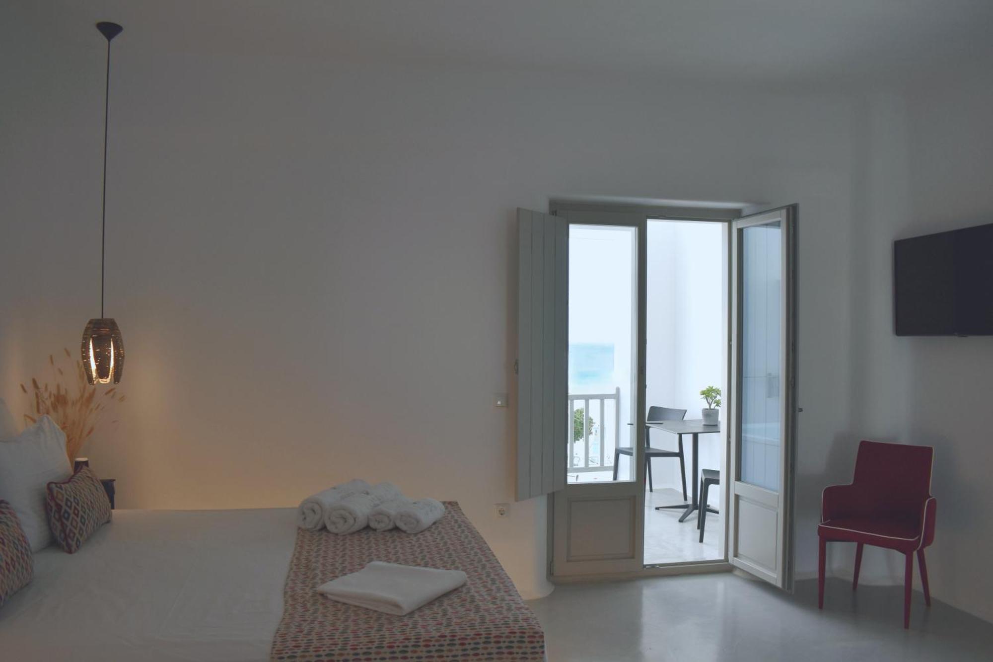 Angels Pillow Luxury Boutique Residence - Adults Only Νάουσα Δωμάτιο φωτογραφία