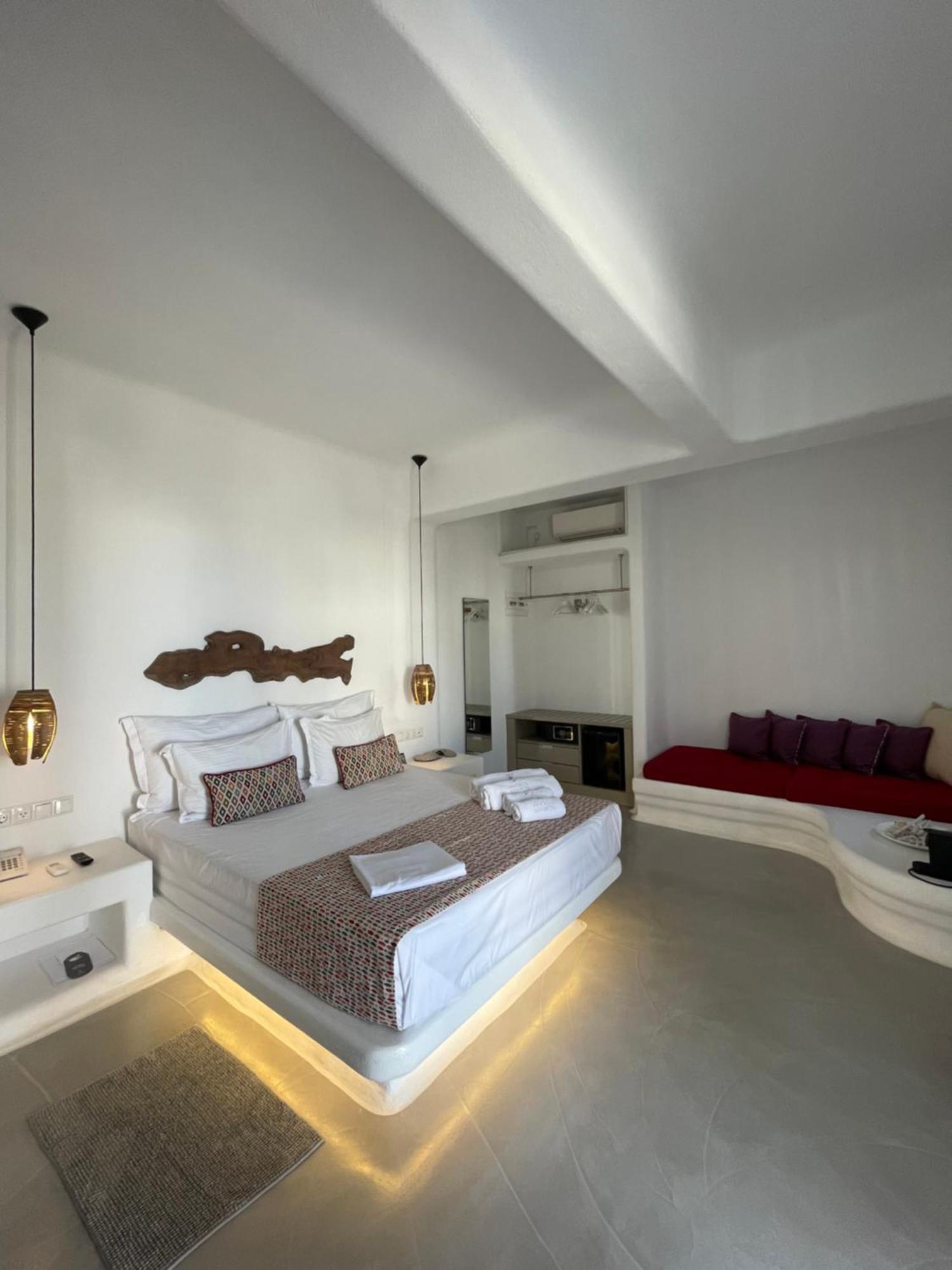 Angels Pillow Luxury Boutique Residence - Adults Only Νάουσα Δωμάτιο φωτογραφία